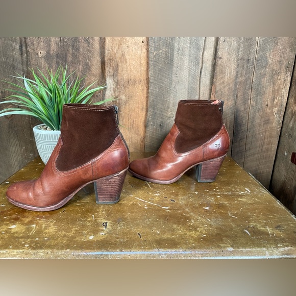 Frye Tessa Zip Short Womens Redwood Leather Ankle Bootie - Size 6 - with box - Picture 8 of 13